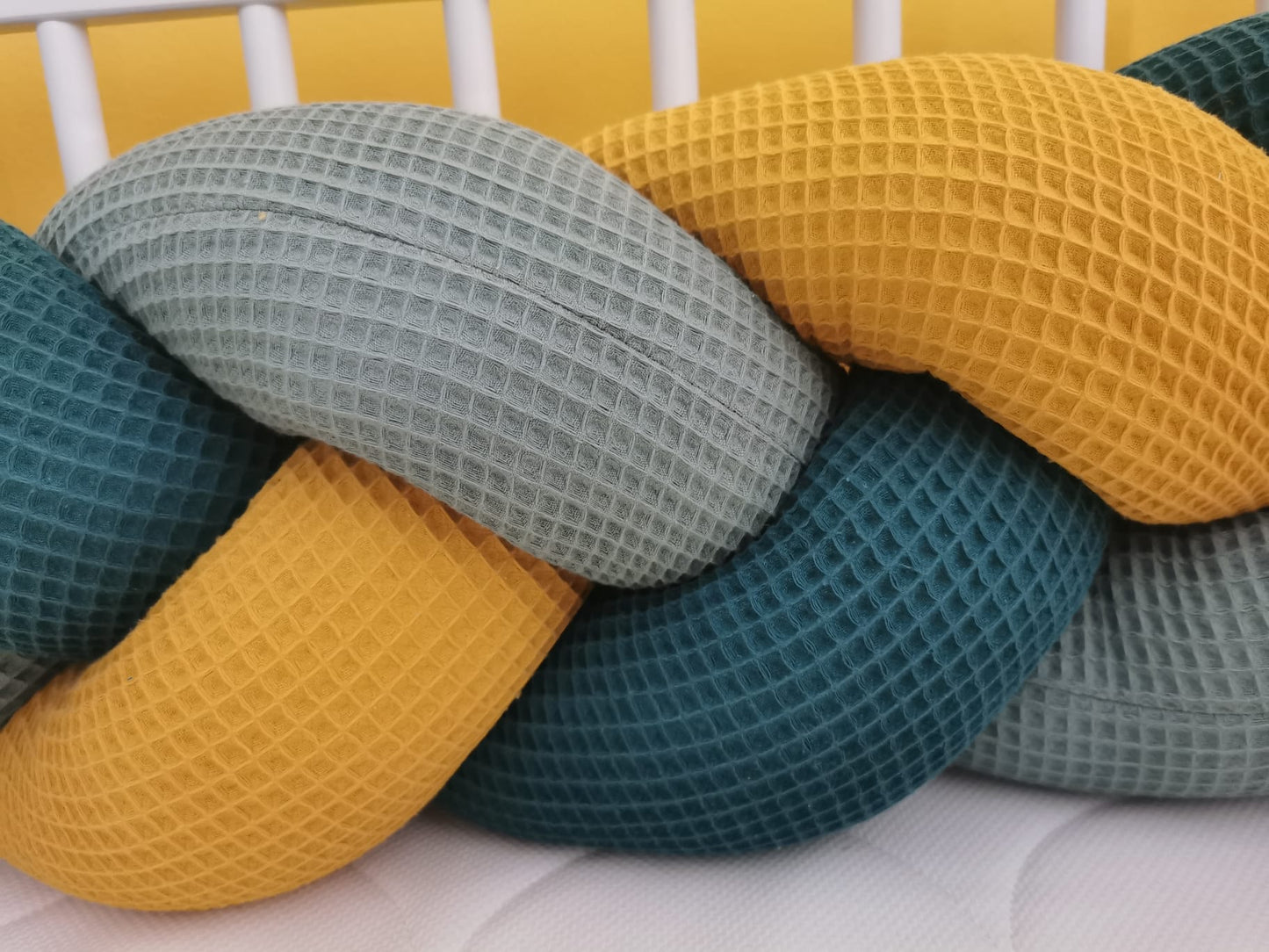 Bettschlange geflochten