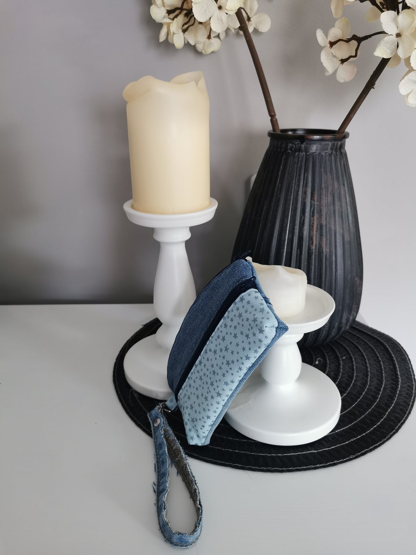 Die Kleine, blaue Sterne