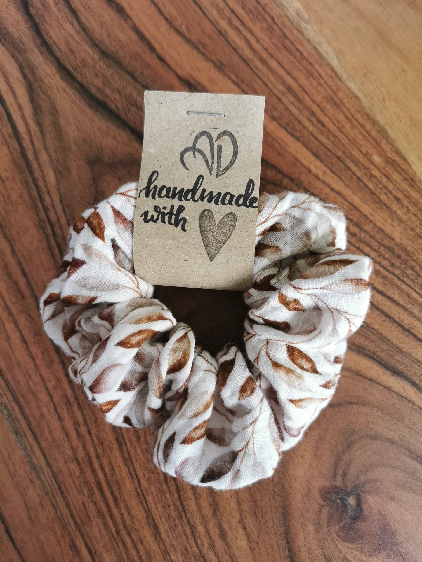 Scrunchie Musselin Blätter braun